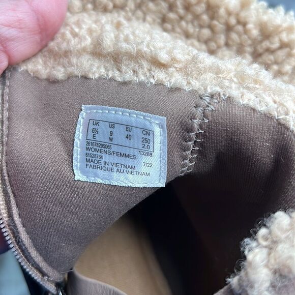 Clark’s Collection Opal Zip Stacked heel taupe suede winter boots NWT - Picture 12 of 12